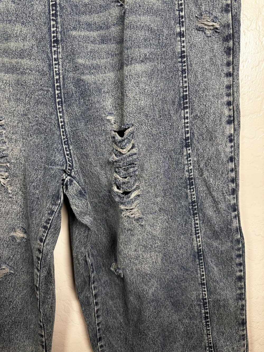 Easel Los Angeles Distressed Denim Wide Leg Overalls Size Small - Picture 5 of 9